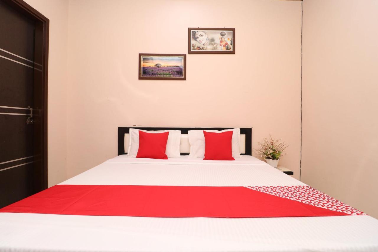 Hotel Oyo 28338 New Life Banur Esterno foto