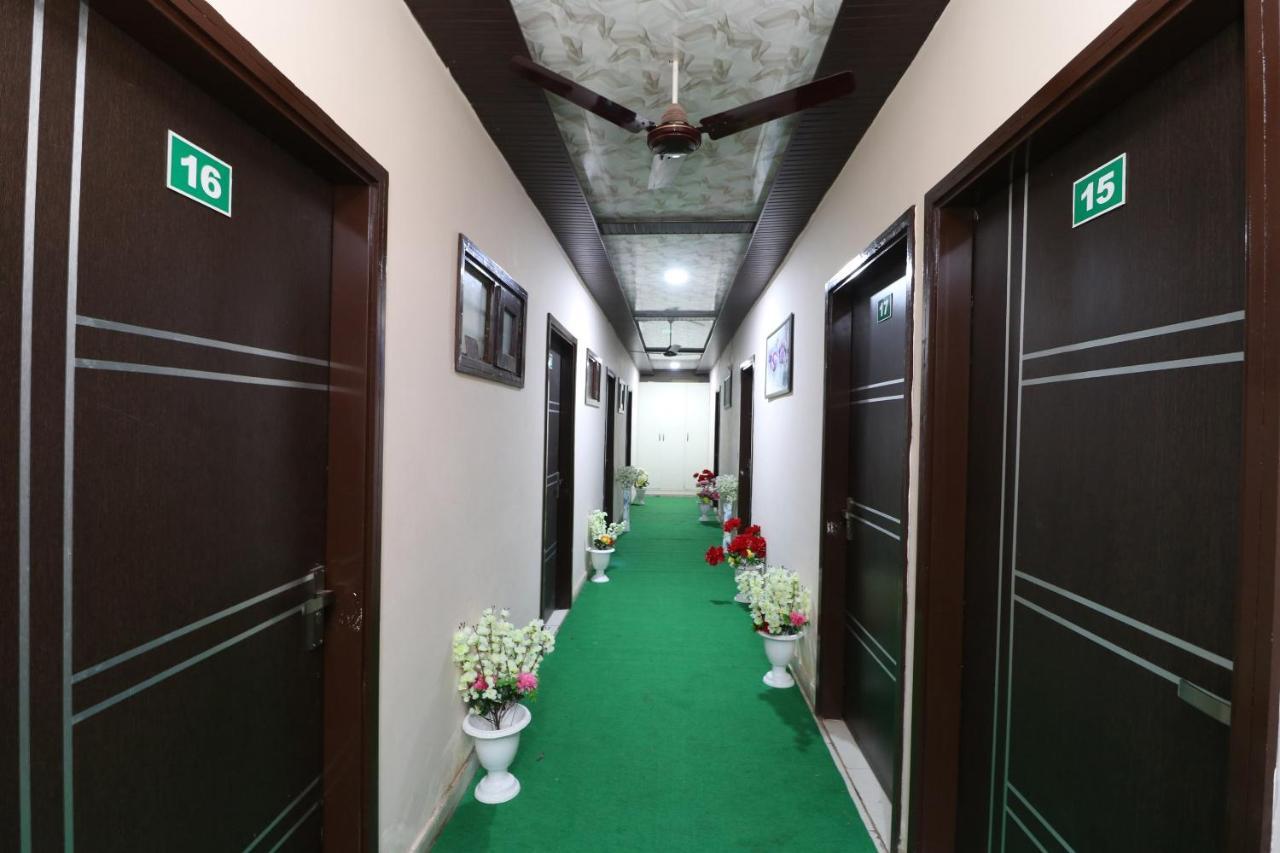 Hotel Oyo 28338 New Life Banur Esterno foto