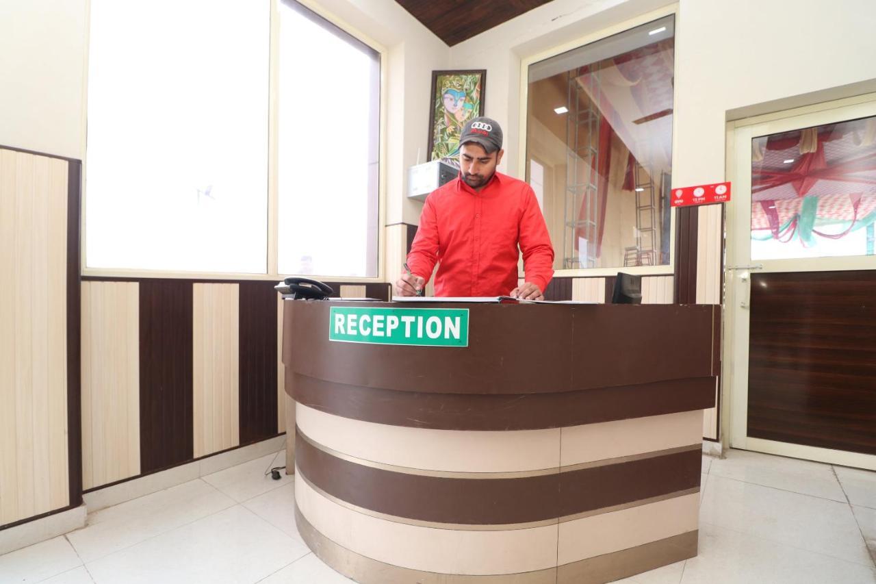 Hotel Oyo 28338 New Life Banur Esterno foto